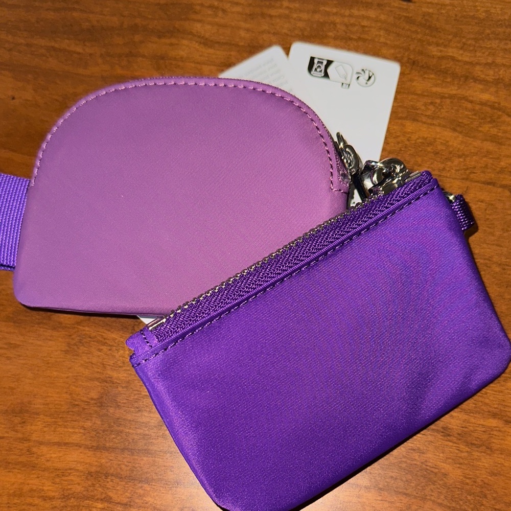 Lululemon Dual Pouch Wristlet in Lavender & Purple NWT - Picture 9 of 10